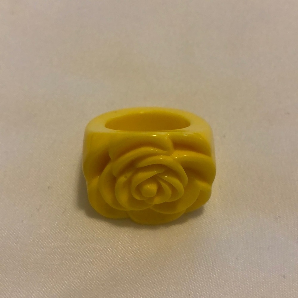 Plastic yellow ring